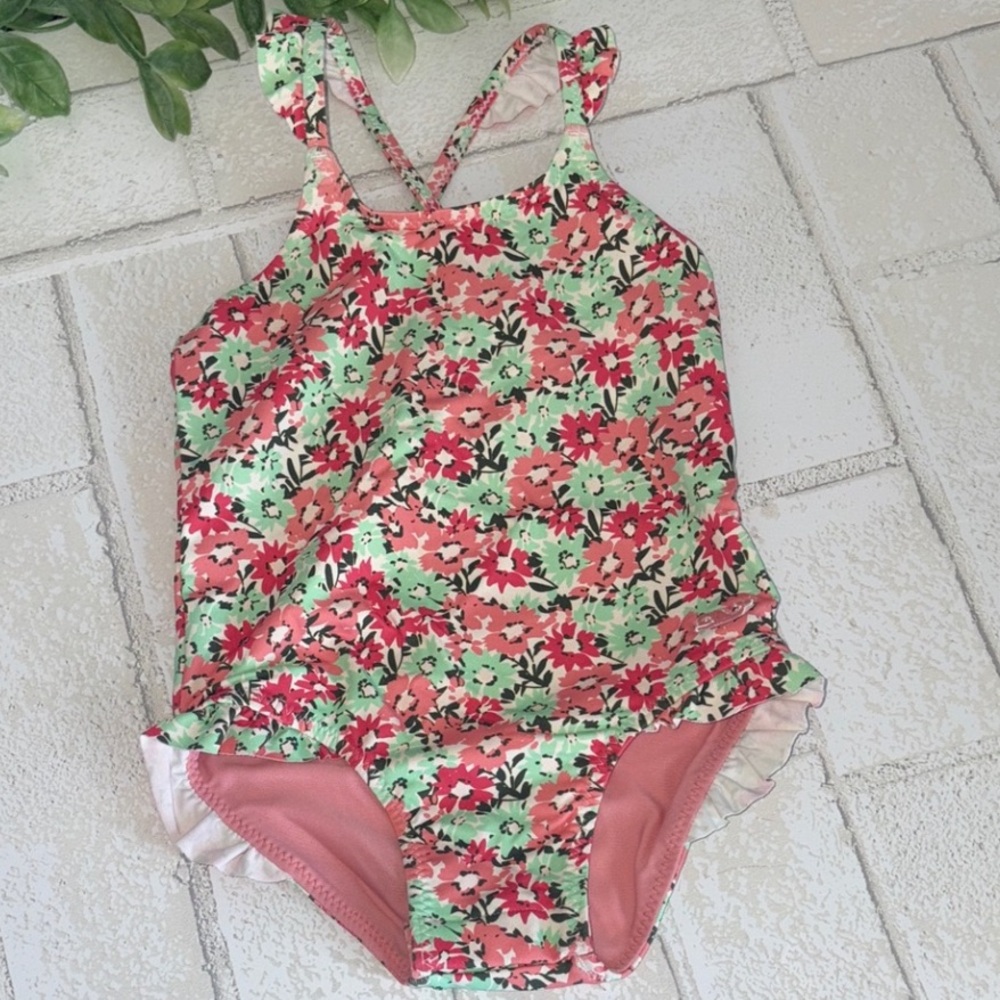 Vineyard Vines One-Piece Swimsuit with snaps 6-12 months